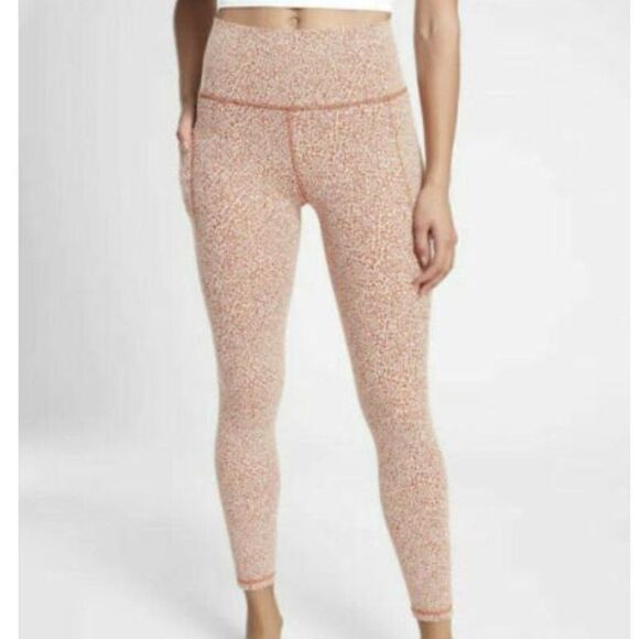 ATHLETA Salutation Stash II Textured Tight Size XS Petite - Picture 2 of 10